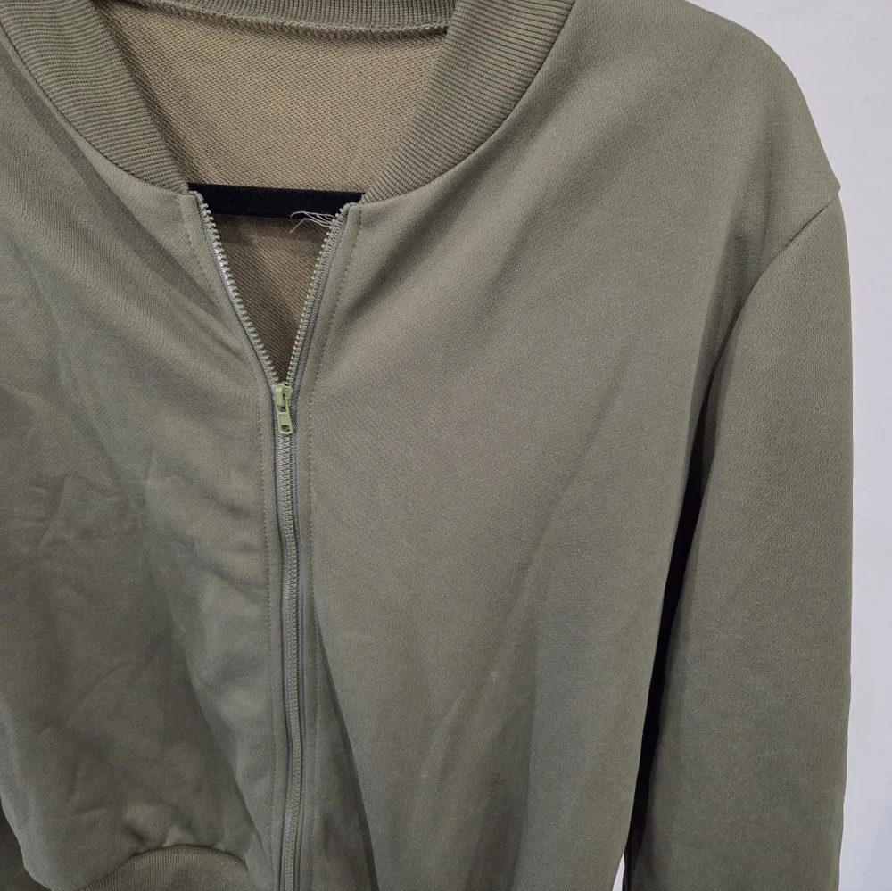 WOMEN'S GREEN CASUAL BOMBER JACKET SIZE MEDIUM